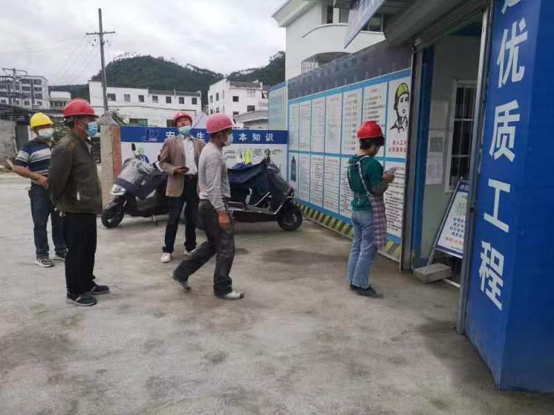 屯溪城建投公司多措并舉，筑牢建筑工地“防疫墻”