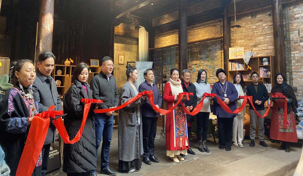 藍(lán)屋藝術(shù)館開業(yè)，為鄉(xiāng)村業(yè)態(tài)增活力