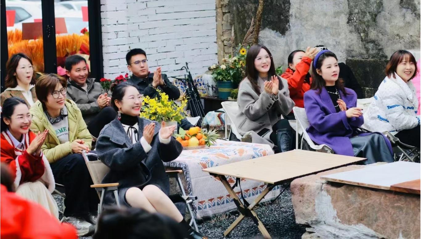 南溪南村 “柿間小院” 開業(yè)啦！