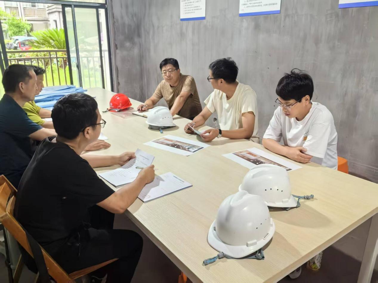 百鳥(niǎo)亭幼兒園建設(shè)項(xiàng)目組織開(kāi)展2025年安全生產(chǎn)月隱患排查工作