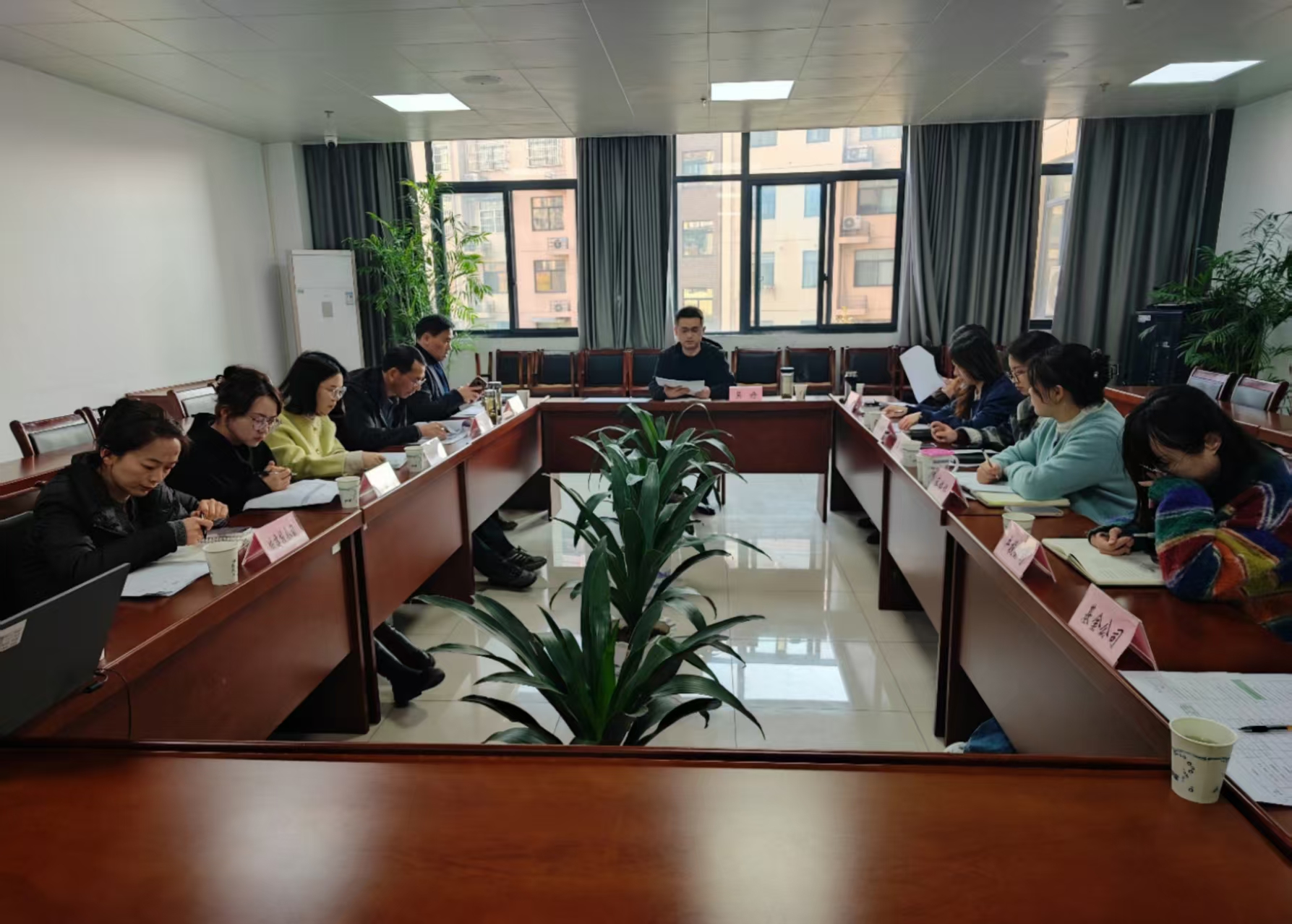 屯溪區(qū)國投集團召開2026年資金調(diào)度暨經(jīng)營預(yù)算編制工作會議